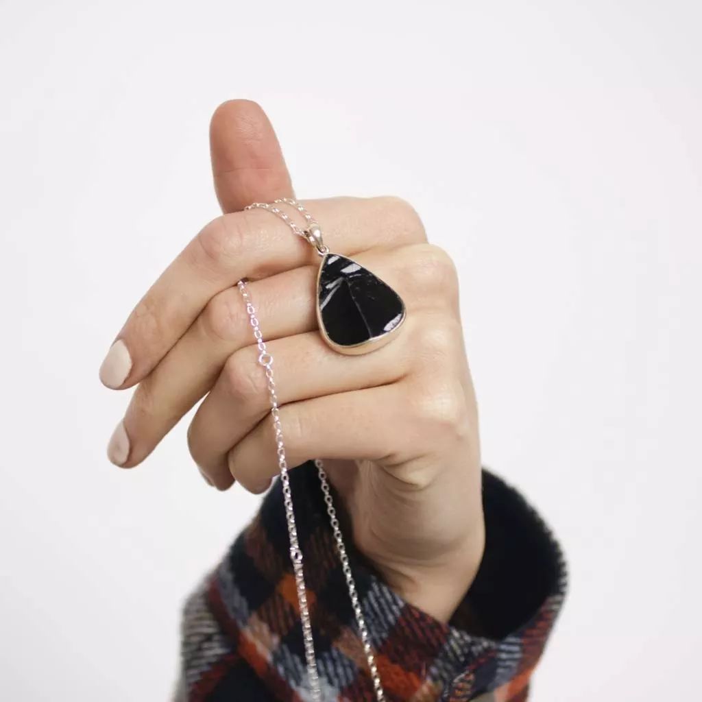 Obsidian - a stunning formation process