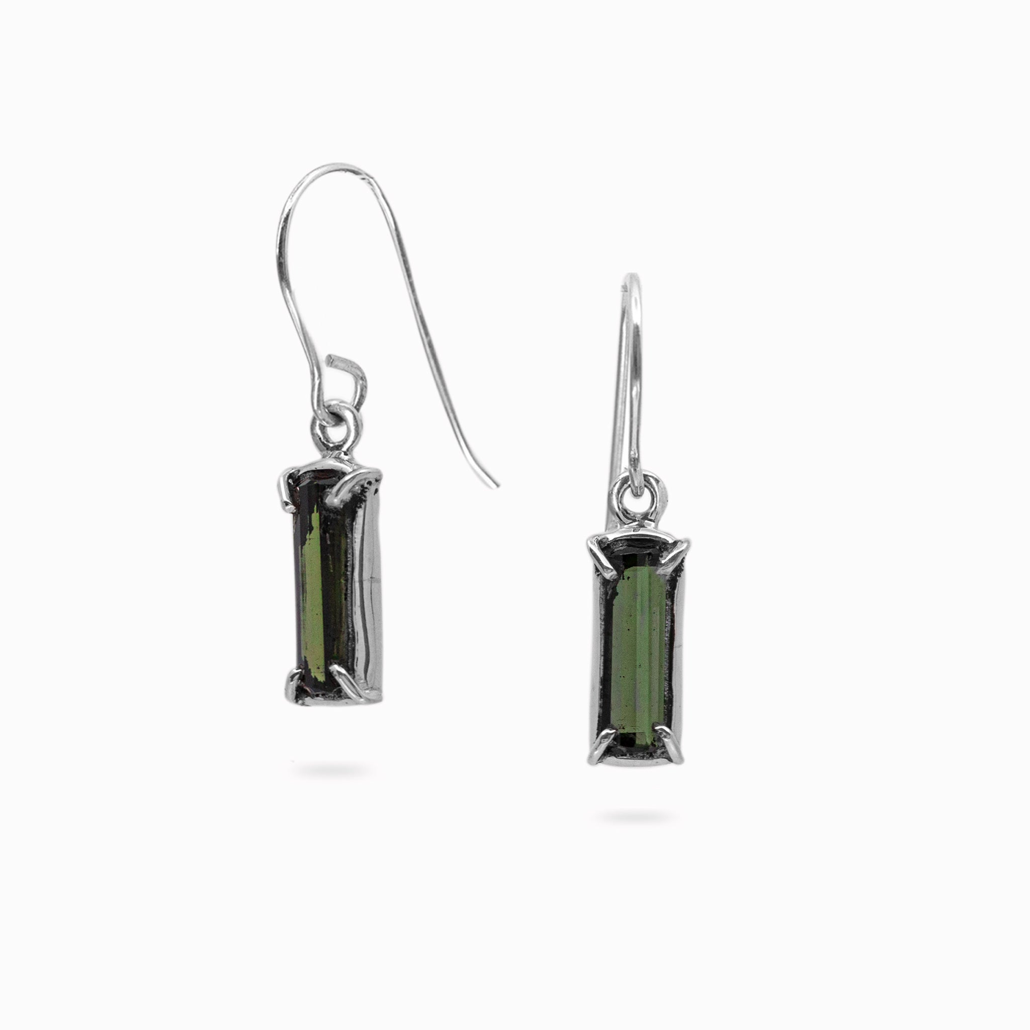 green tourmaline rough rectangle claw set drop earrings