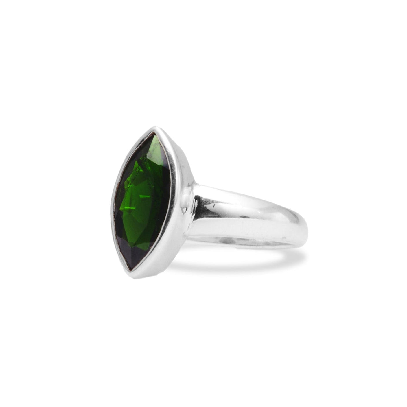 Chrome diopside faceted marquise ring
