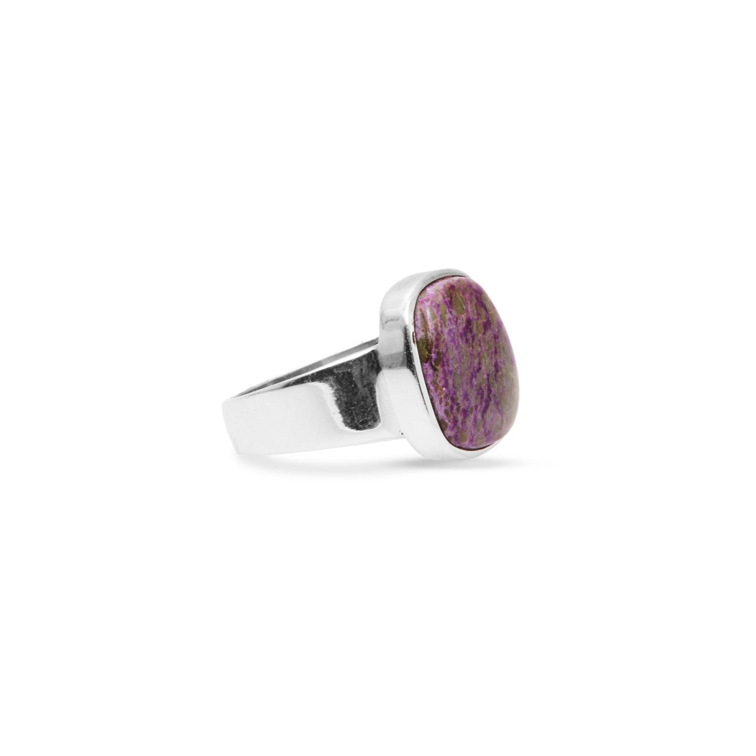 Purpurite cabochon square cushion ring with thick band side angle