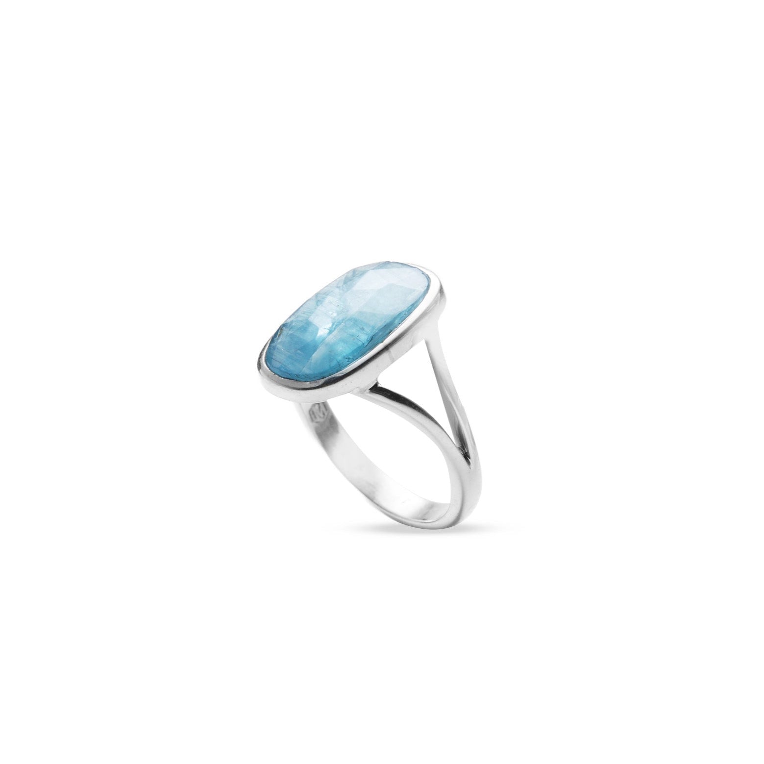 Aquamarine Ring side angle