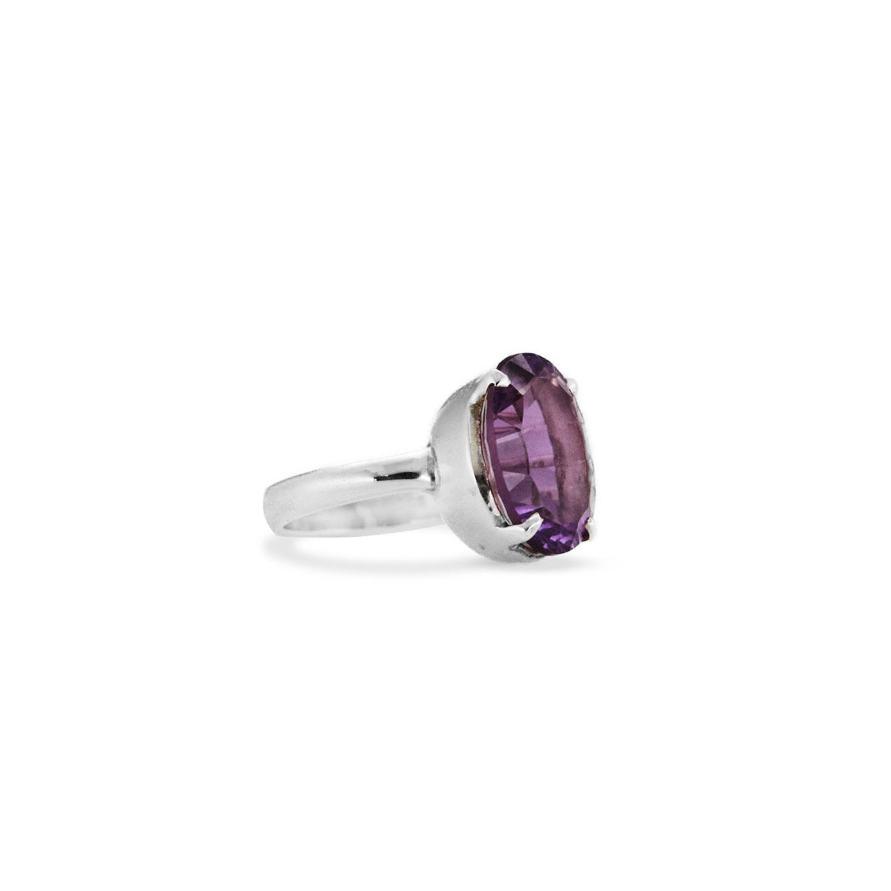 Amethyst faceted oval Ring