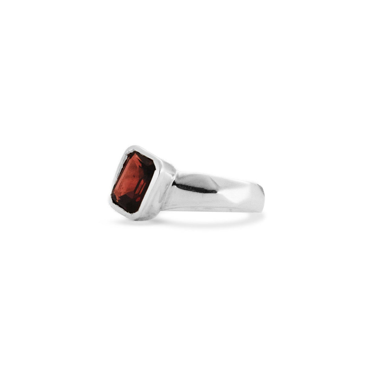 Garnet faceted rectangle off set diamond cut banded Ring