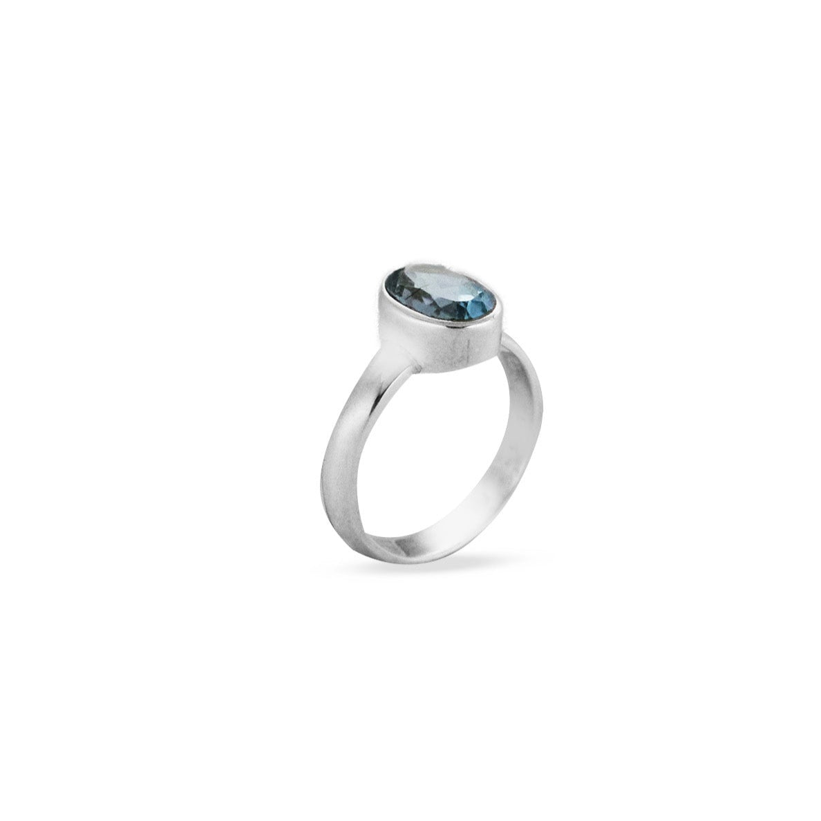 Blue Topaz faceted oval Ring