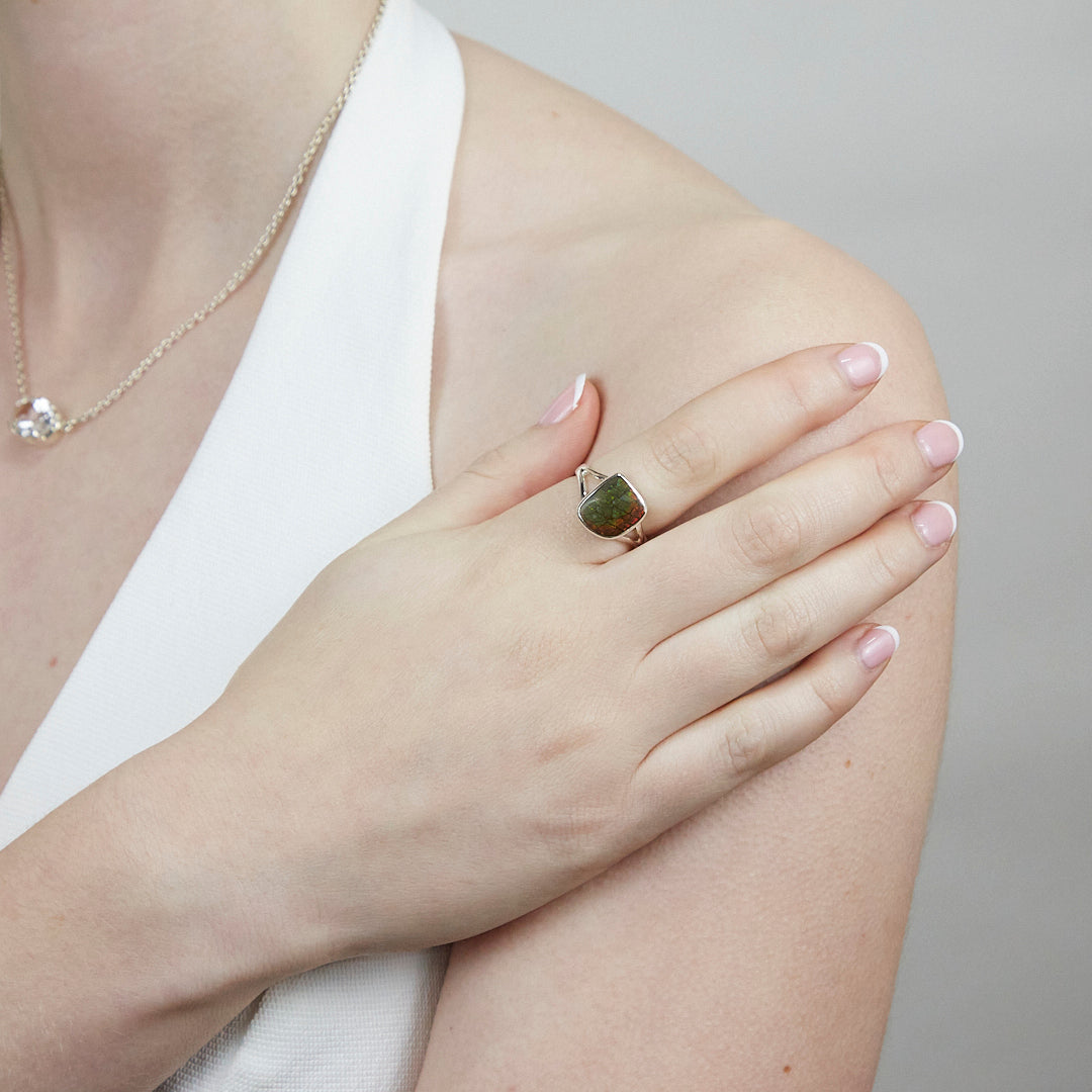 Ammolite Ring