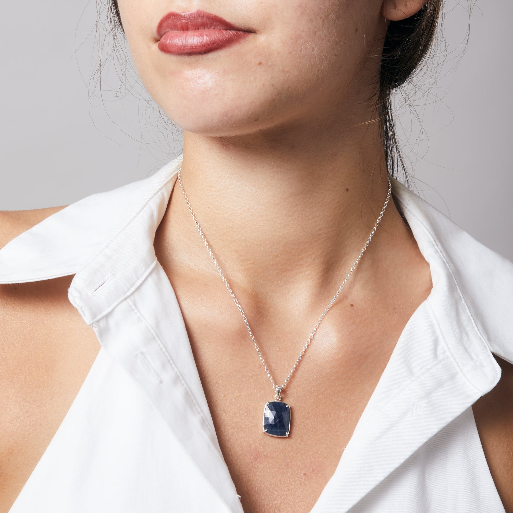 Sapphire checkerboard faceted claw set Necklace