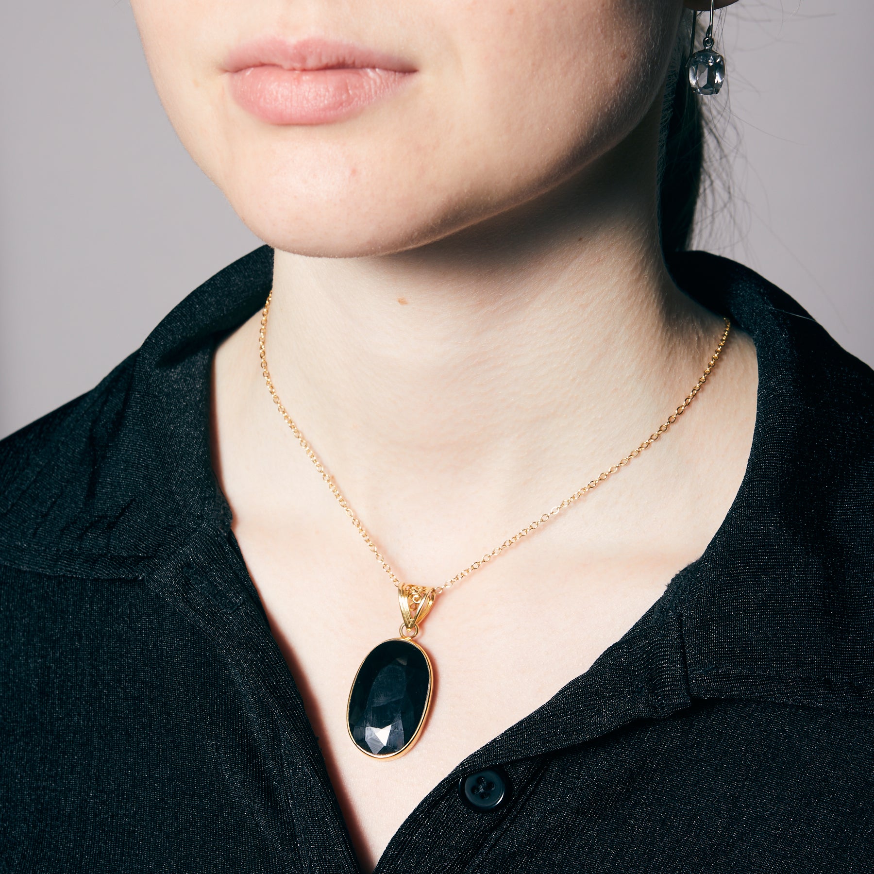 Black Onyx faceted oval bezel with filigree hook Necklace