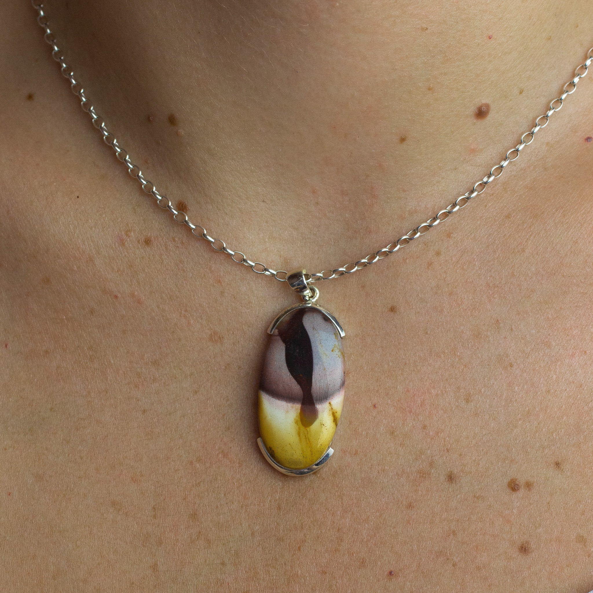 mookaite pendant