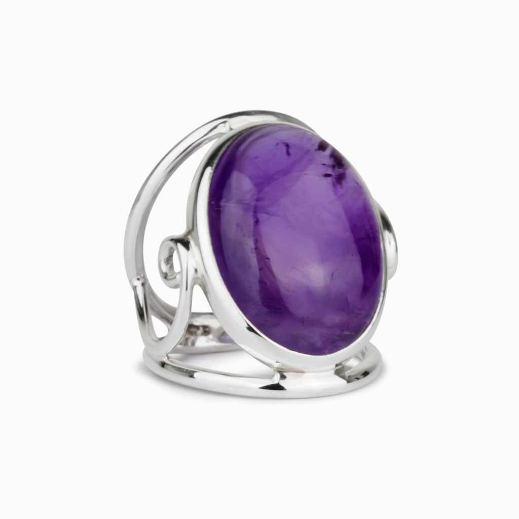 Oval Amethyst Ring, Patterned design band