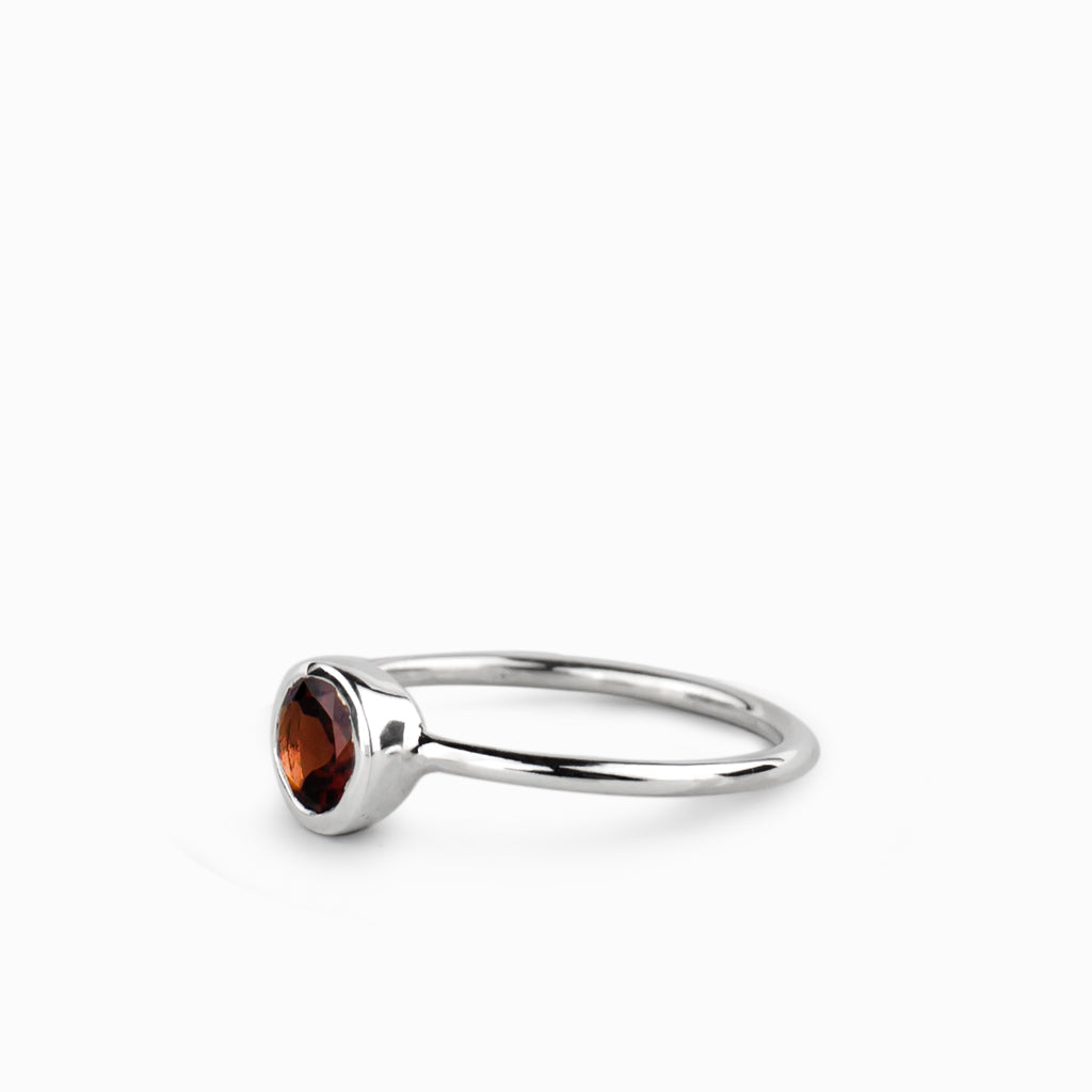 Round shape Almandine Garnet Ring