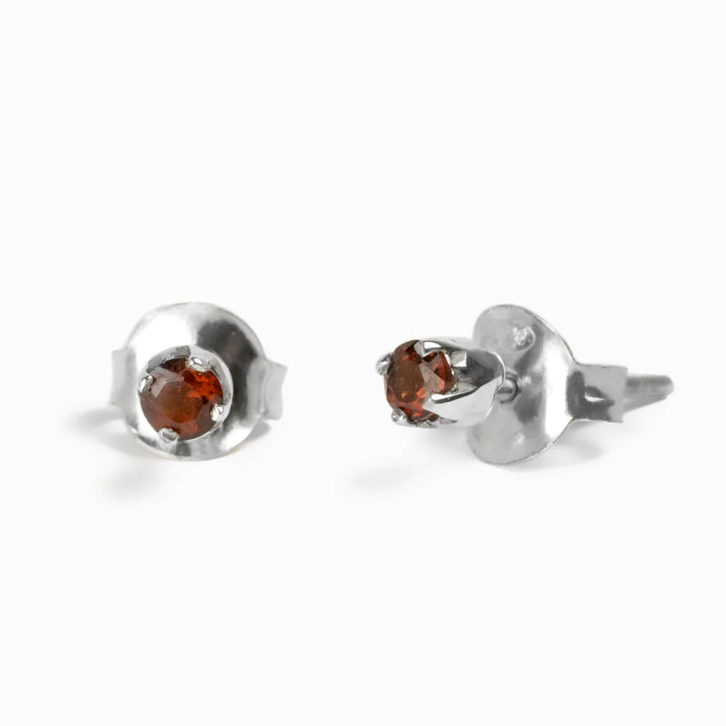 garnet stud earrings