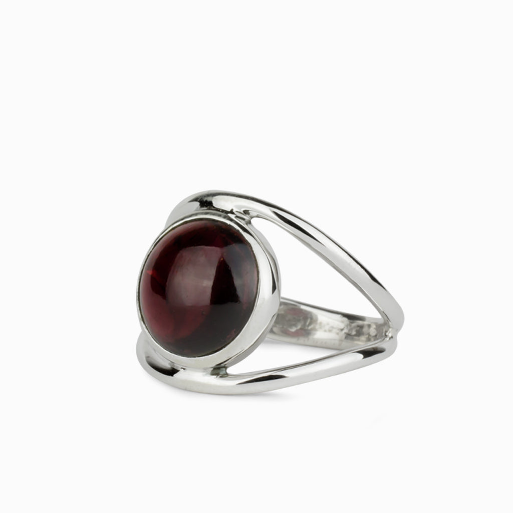 Round Cabochon Garnet Ring