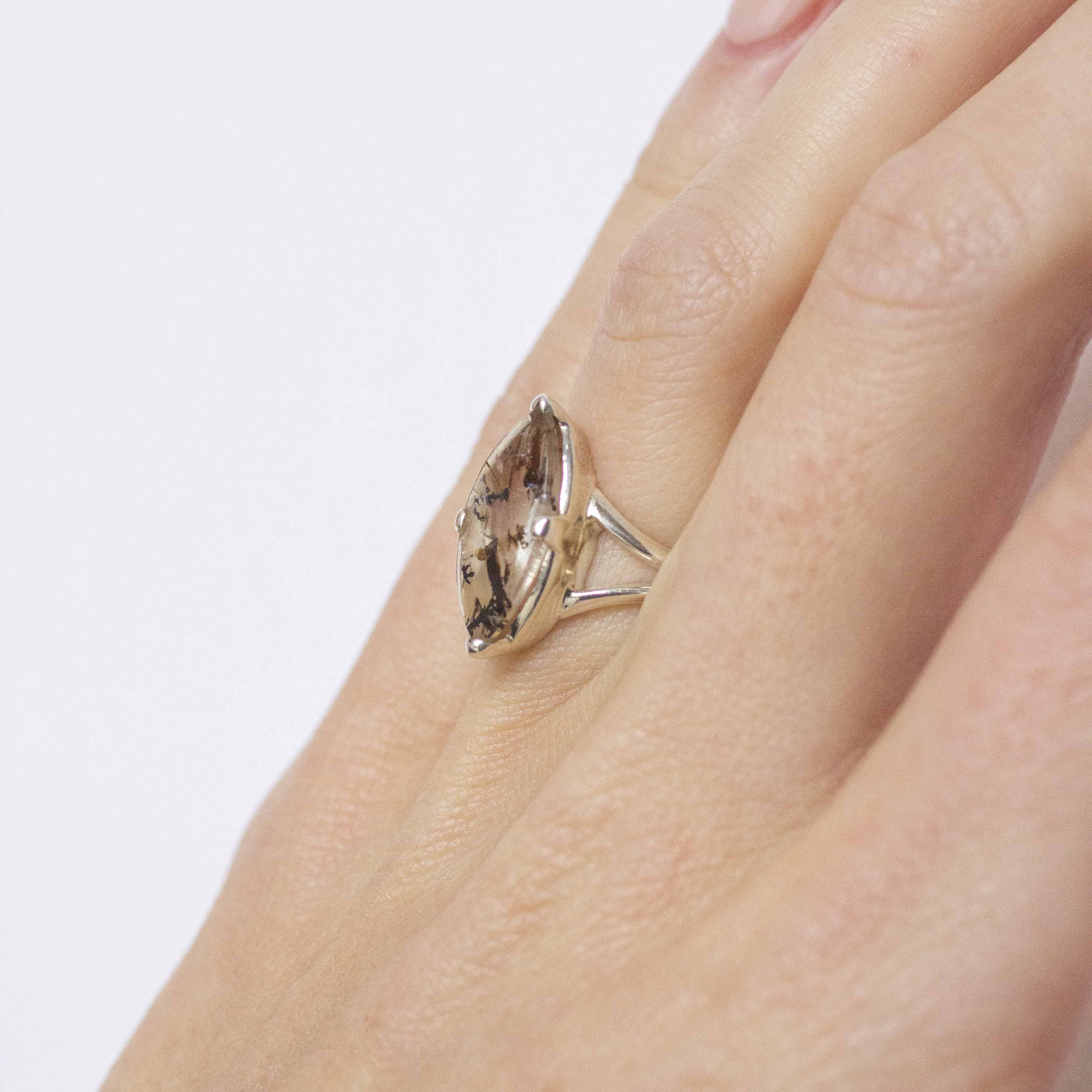 Dendritic Quartz Ring