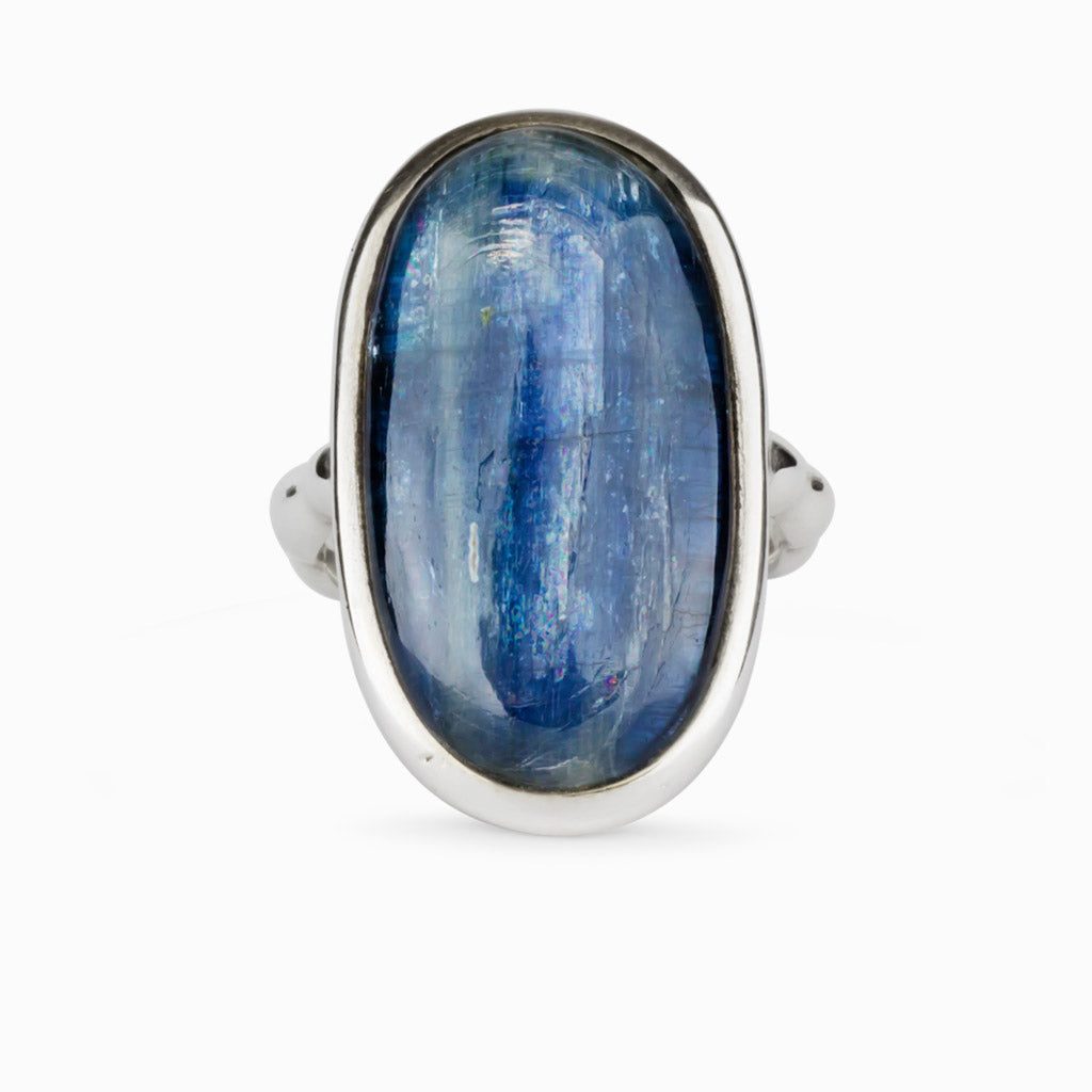Oval shaped cabachon Kyanite Ring