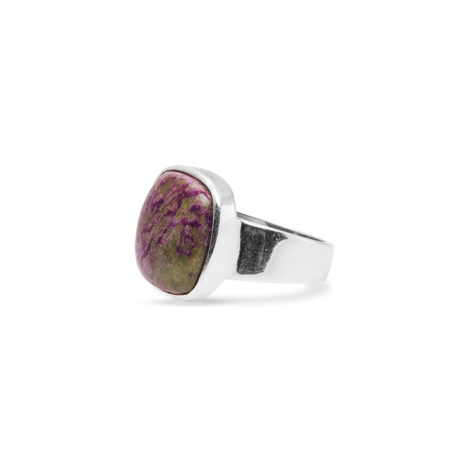 Purpurite cabochon square cushion ring with thick band