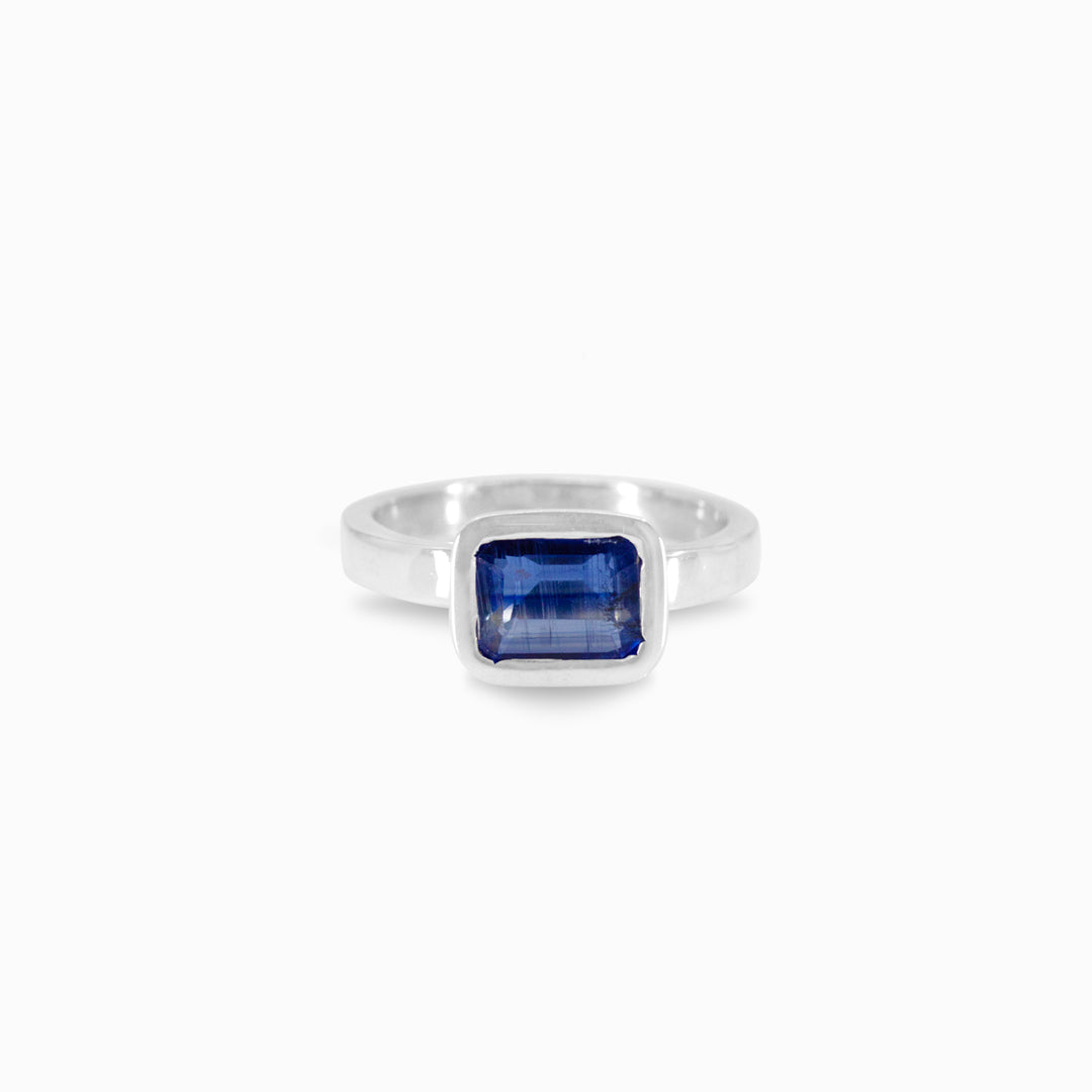 Kyanite Ring