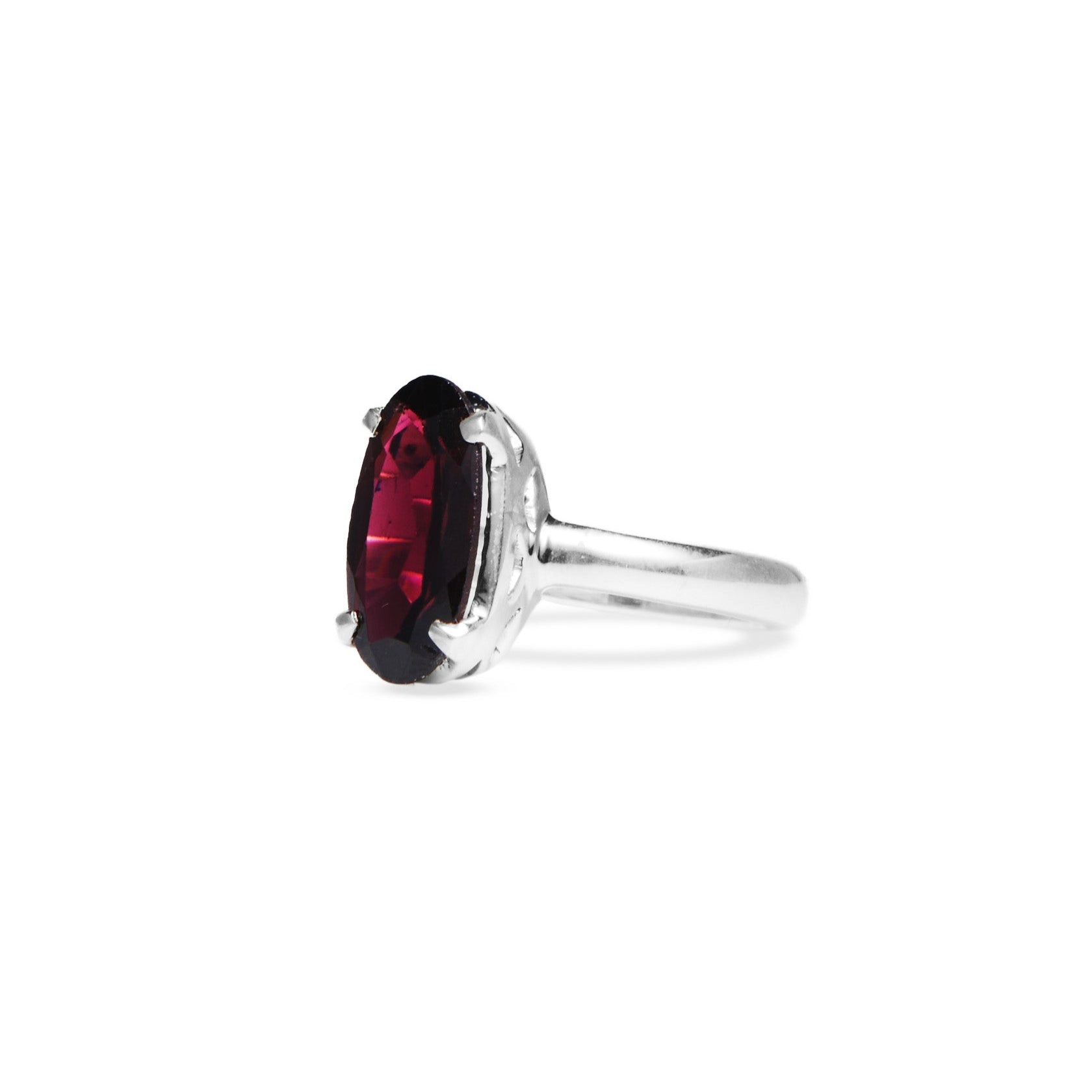 Almandine Garnet faceted oval claw Ring