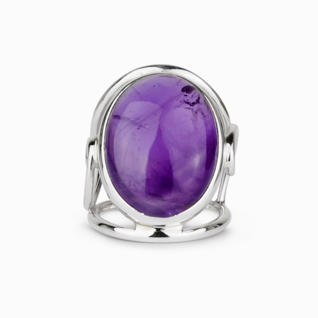 Oval Amethyst Ring, Patterned design band 