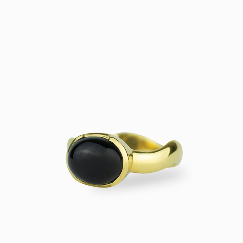 Black onyx yellow gold vermeil ring round