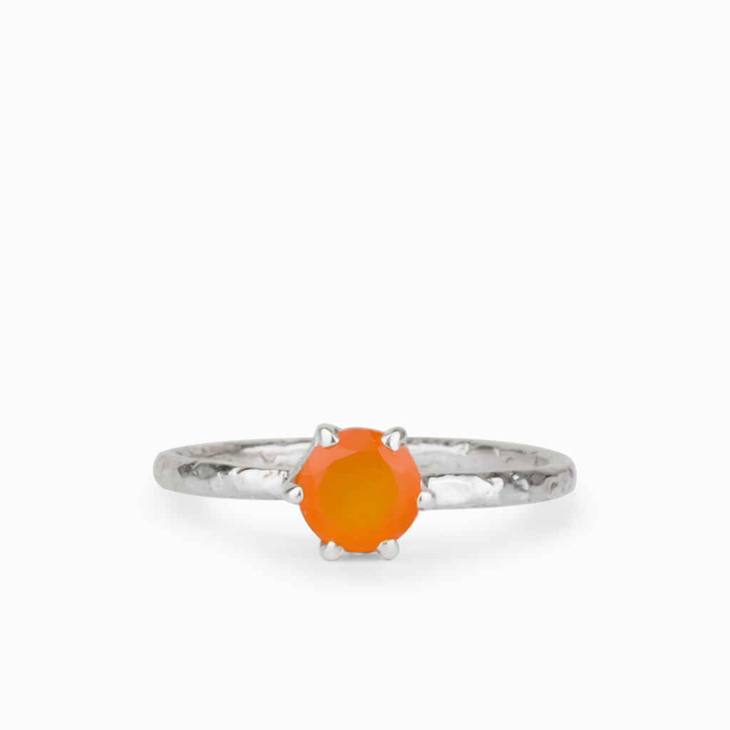 Round shape Carnelian, Textured band claw set ring