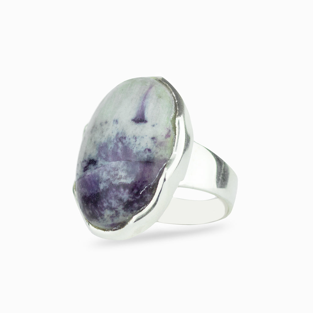 Kammererite oval cabochon ring