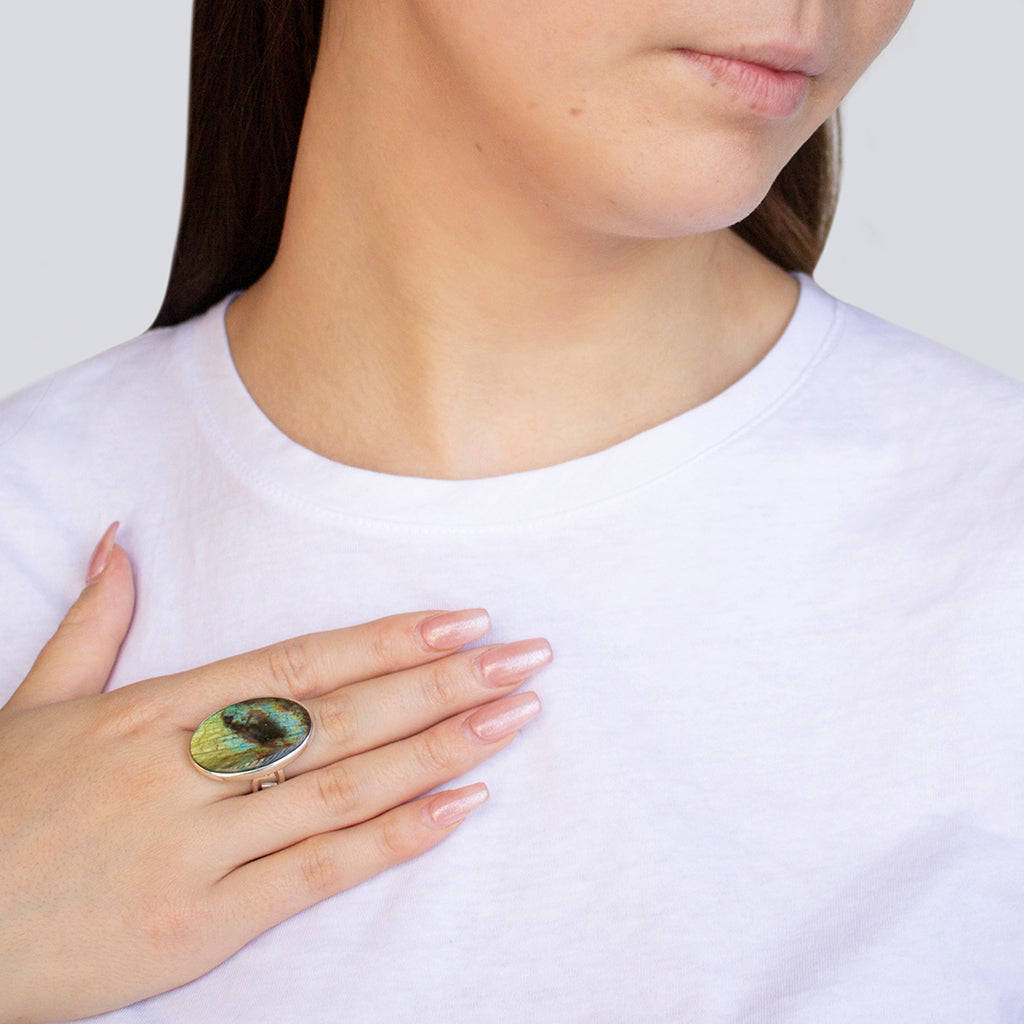 Oval Spectrolite Ring